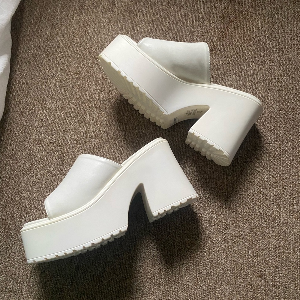 Platform wedges